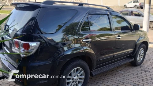 Hilux SW4 3.0 16V 4P SRV 4X4 7 LUGARES TURBO DIESEL AUTOMÁTI