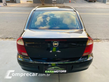 CORSA 1.4 MPFI Maxx Sedan 8V