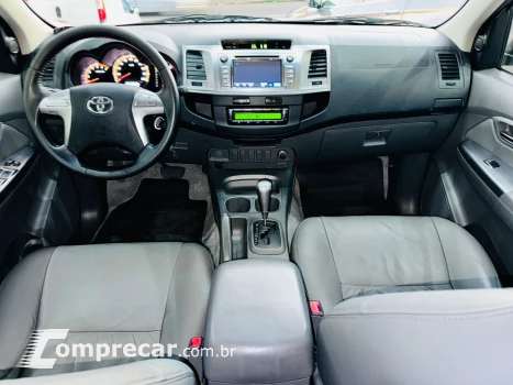 Toyota Hilux CD SRV 2.7 4 portas