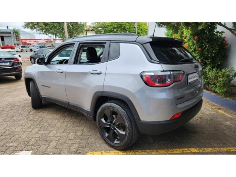COMPASS 2.0 16V FLEX LONGITUDE AUTOMÁTICO