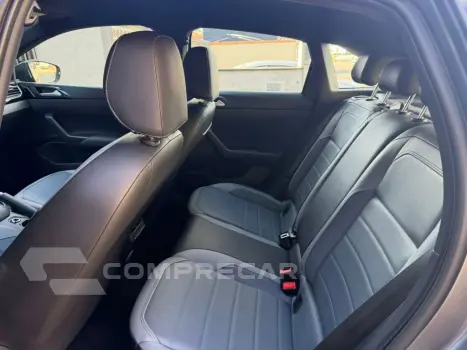 Nivus Highline 1.0 200 TSI Flex Aut.