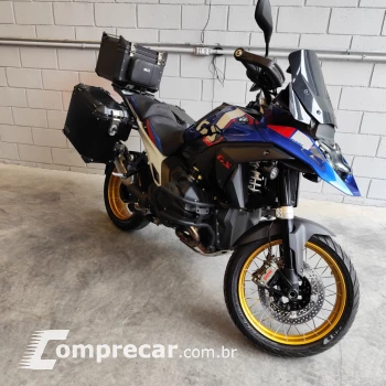 GS1300 TROPHY