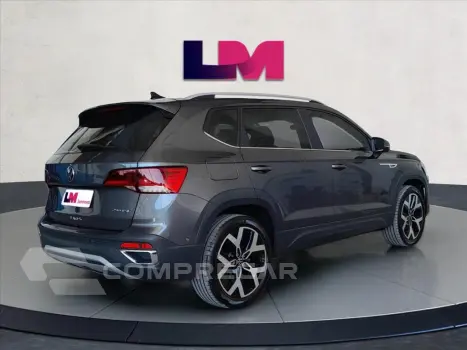 TAOS 1.4 250 TSI TOTAL FLEX HIGHLINE AUTOMÁTICO