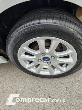 FIESTA 1.6 Rocam SE Sedan 8V