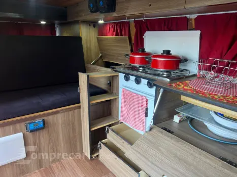 KOMBI 1.6 FURGÃO 8V GASOLINA 3P MANUAL