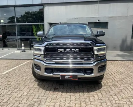 2500 6.7 I6 Turbo Laramie CD 4X4