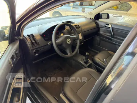 POLO SEDAN 1.6 MI 8V