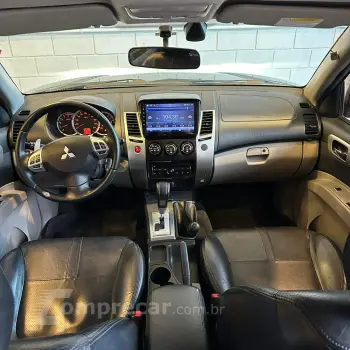 PAJERO DAKAR 3.2 HPE 4X4 7 Lugares 16V