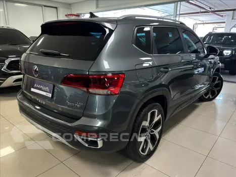 TAOS 1.4 250 TSI TOTAL FLEX COMFORTLINE AUTOMÁTICO