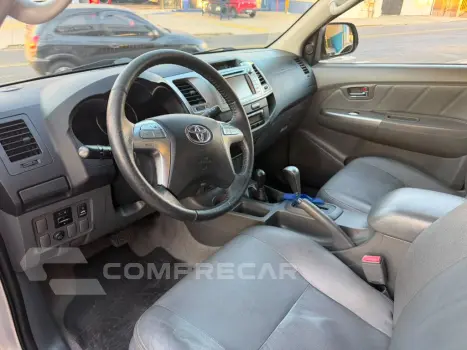 Hilux CD SRV 4x4 2.7 Flex 16V Aut.