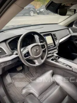 XC90 2.0 T6 Momentum AWD Geartronic