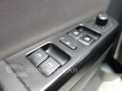 FOX - 1.6 MSI COMFORTLINE 8V 4P MANUAL