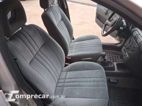 CORSA 1.6 MPFI GL 8V