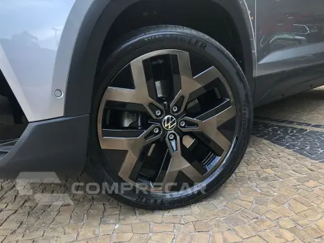 Taos 1.4 250 Tsi Total Flex Highline Automático