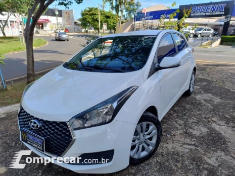 Hyundai HB20S 1.6 Comfort Plus 16V 4 portas