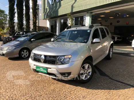 Renault Duster 2.0 Dynamique 4X2 16V Flex 4P Automático 4 portas