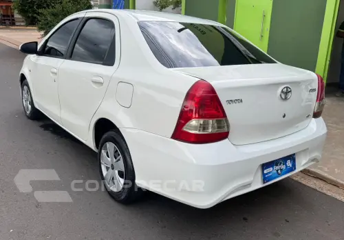 ETIOS 1.5 X Sedan 16V