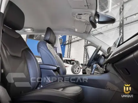 COMPASS - 1.3 T270 TURBO LONGITUDE AT6