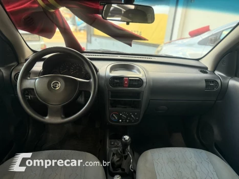 CORSA 1.8 MPFI MAXX SEDAN 8V FLEX 4P MANUAL