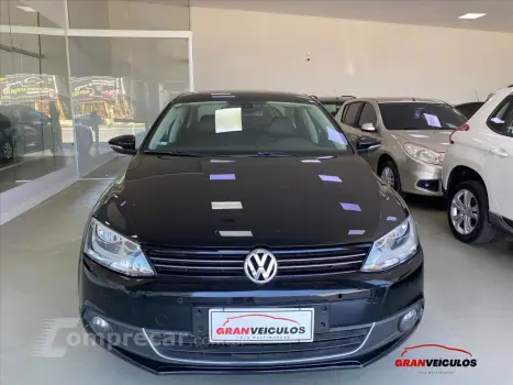 JETTA 2.0 TSI HIGHLINE 200CV GASOLINA 4P TIPTRONIC