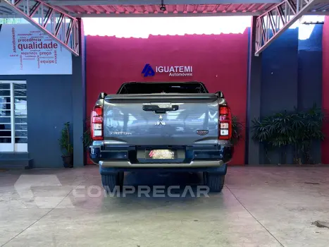 TRITON 2.4 BITURBO DIESEL CD KATANA 4X4 AUTOMÁTICO
