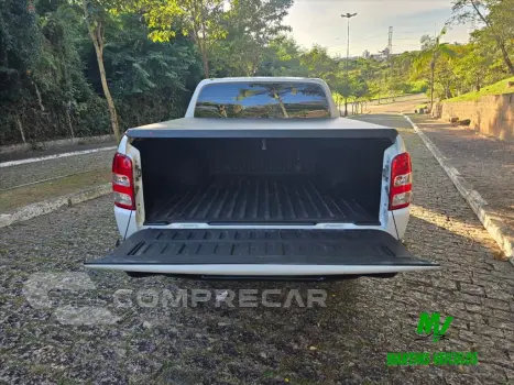 L200 TRITON 2.4 16V TURBO DIESEL OUTDOOR GLS CD 4