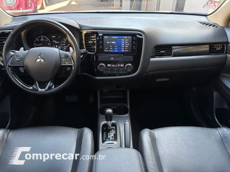 OUTLANDER 2.2 Mivec Di-d Hpe-s AWD