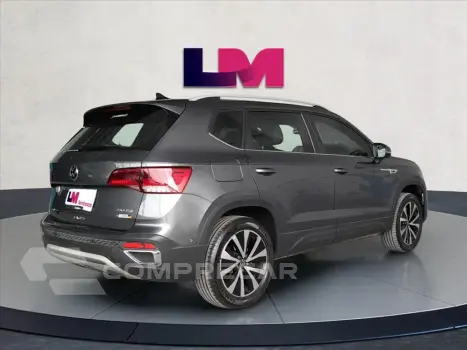 TAOS 1.4 250 TSI TOTAL FLEX HIGHLINE AUTOMÁTICO