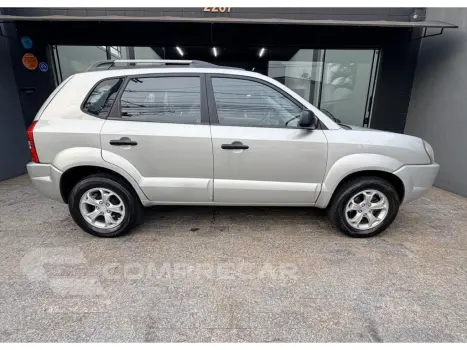 TUCSON 2.0 MPFI GL 16V 142CV 2WD GASOLINA 4P MANUAL