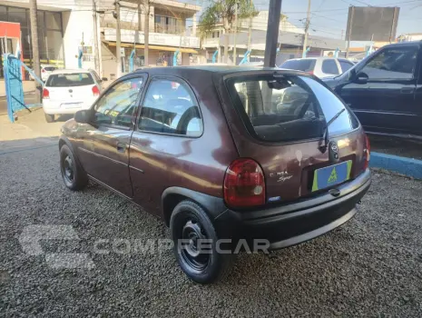 Corsa Hatch 1.0 SUPER