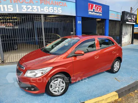 CHEVROLET ONIX 1.0 LT 4 portas