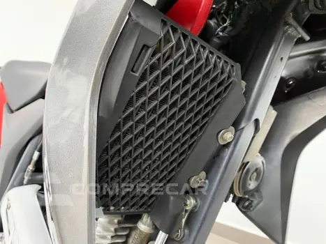HONDA XRE 300 - PRETO E VERMELHO