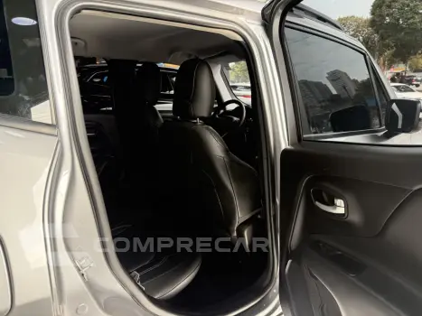 RENEGADE 1.3 T270 TURBO FLEX LONGITUDE AT6