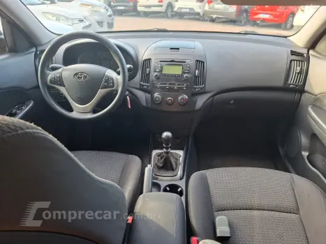 I30 2.0 Mpfi Gls 16V Gasolina 4P Manual
