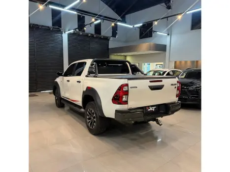 HILUX 2.8 D-4D TURBO DIESEL CD GR-S 4X4 AUTOMÁTICO