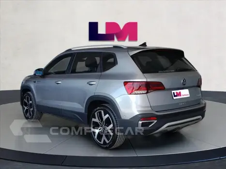 TAOS 1.4 250 TSI TOTAL FLEX HIGHLINE AUTOMÁTICO