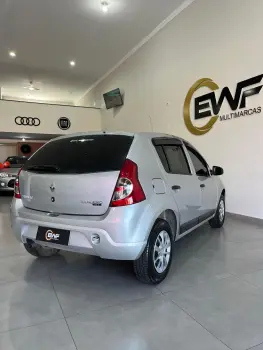 SANDERO Authentique Hi-Flex 1.0