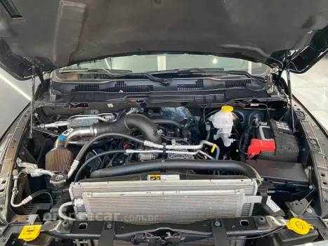 CLASSIC LARAMIE 5.7 CD V8 4X4 Aut.