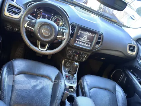 COMPASS 2.0 16V DIESEL LONGITUDE 4X4 AUTOMÁTICO