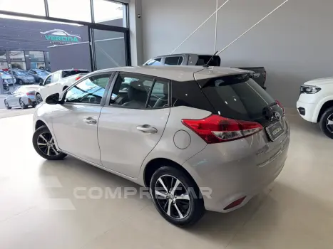 YARIS 1.5 16V XS Connect