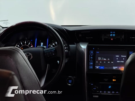 HILUX SW4 2.7 SRV 7 LUGARES 4X2 16V FLEX 4P AUTOMÁTICO