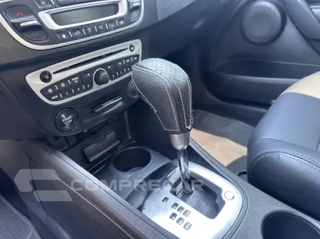 FLUENCE 2.0 DYNAMIQUE 16V FLEX 4P AUTOMÁTICO