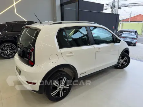 UP 1.0 170 TSI TOTAL FLEX XTREME 4P