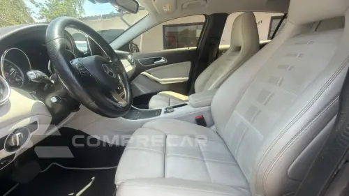 GLA 200 1.6 16V 4P FLEX CGI NIGHT TURBO AUTOMÁTICO