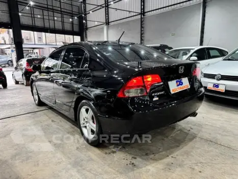 CIVIC - 1.8 EXS 16V 4P AUTOMÁTICO