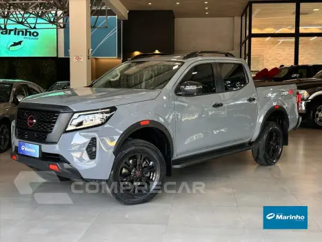 NISSAN FRONTIER 2.3 16V TURBO DIESEL PRO4X CD 4X4 AUTOMÁ 4 portas