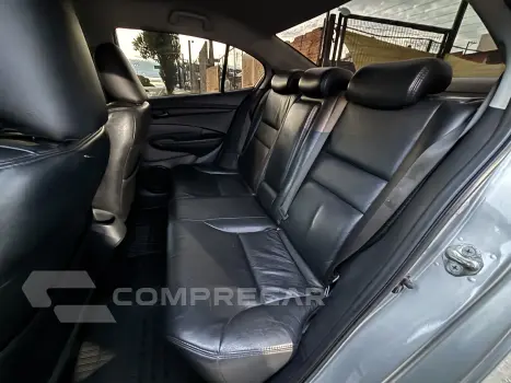 CITY 1.5 LX Sedan 16V