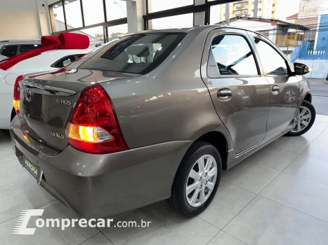 Étios Sedan XLS 1.5