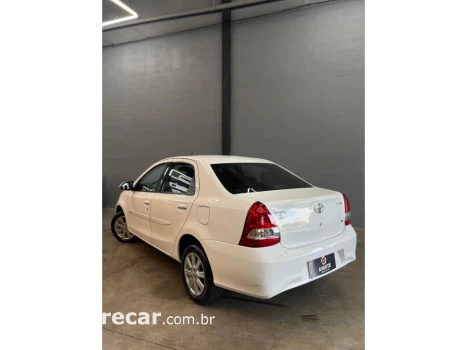 ETIOS 1.5 X PLUS SEDAN 16V FLEX 4P AUTOMÁTICO