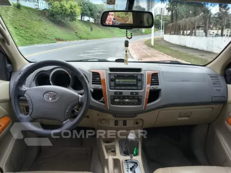HILUX SW4 3.0 SRV 4X4 7 Lugares 16V Turbo Intercooler
